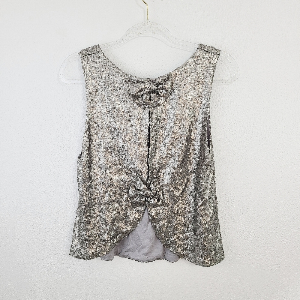 BKE Sequin Bow Back Tank Top Metallic Silver The Buckle Size Large